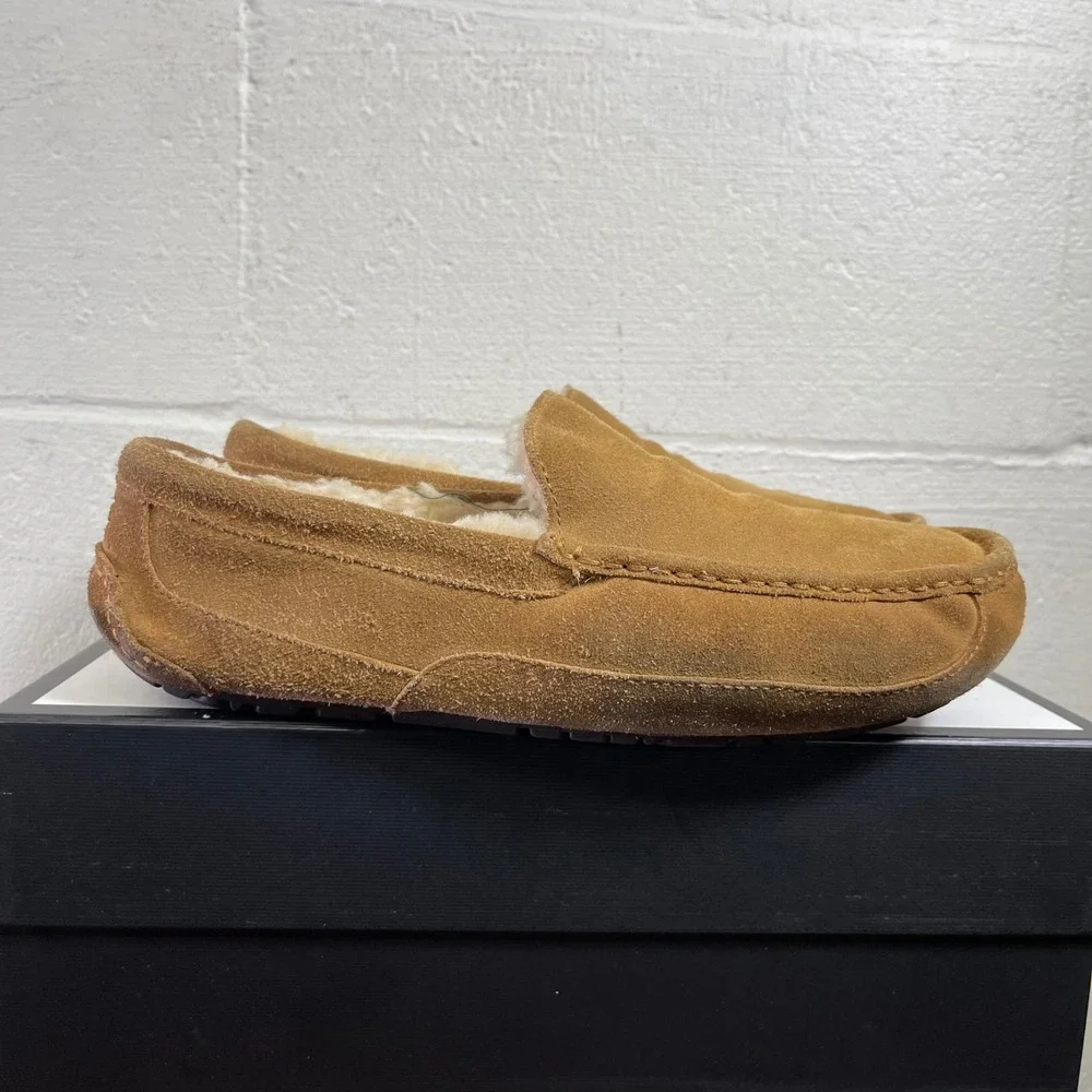 UGG Australia Ascot Brown Suede Shearling Moccasin‎ Slippers Men's 11 US/10 UK